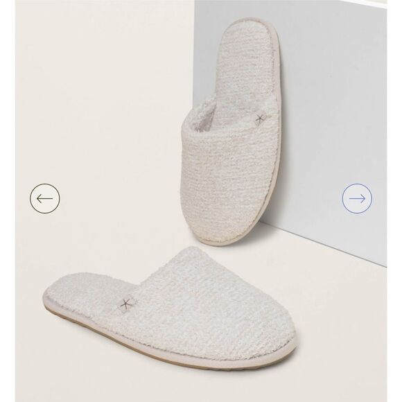 Barefoot Dreams Other - Barefoot Dreams CozyChic Unisex Slipper in Heathered Stone / White